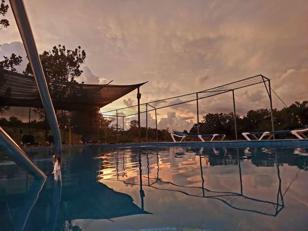 Residencia Las Brisas Griegas Quepos Exterior foto