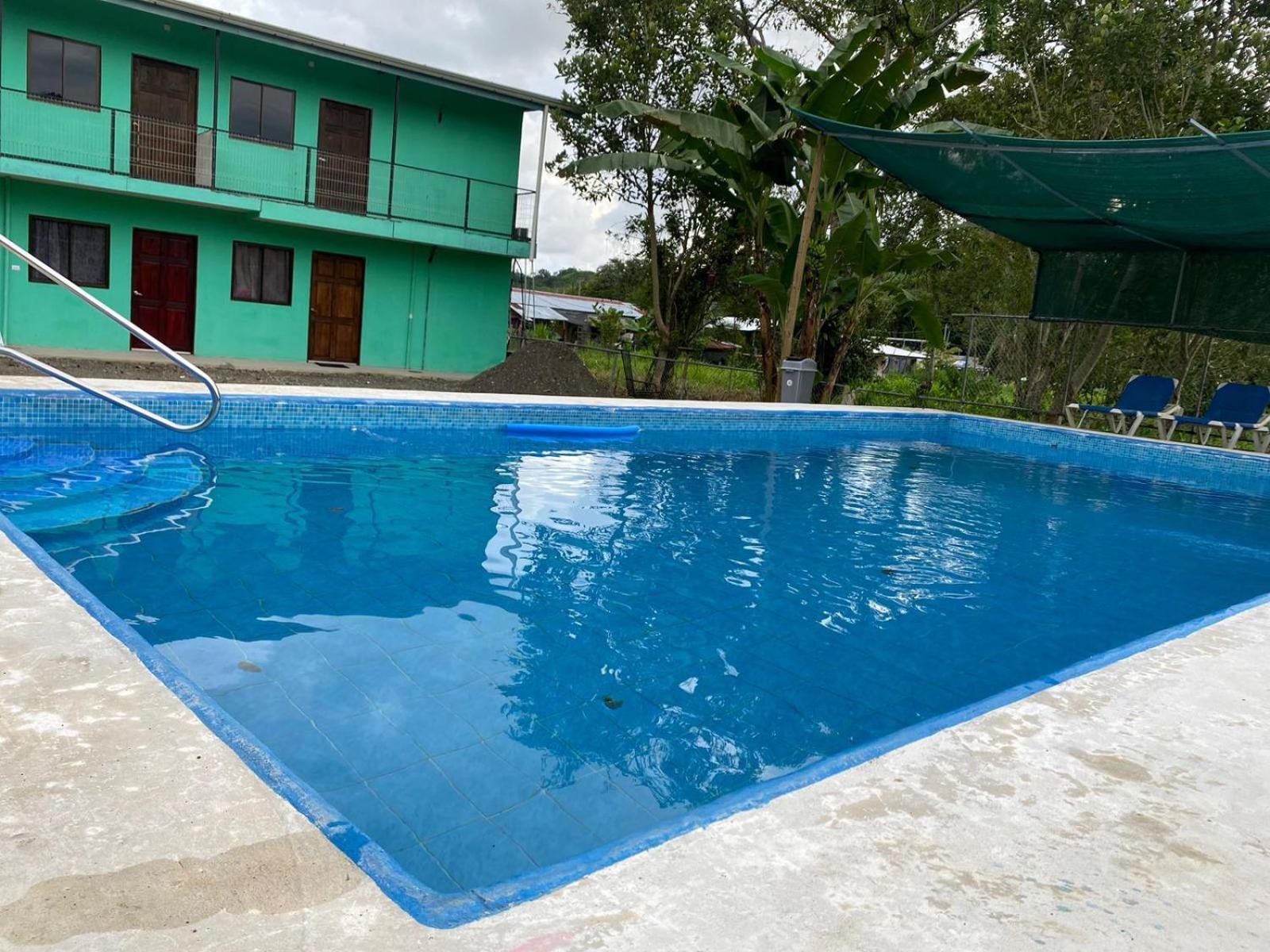Residencia Las Brisas Griegas Quepos Exterior foto