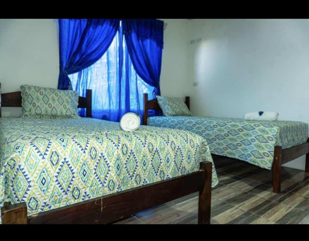 Residencia Las Brisas Griegas Quepos Exterior foto